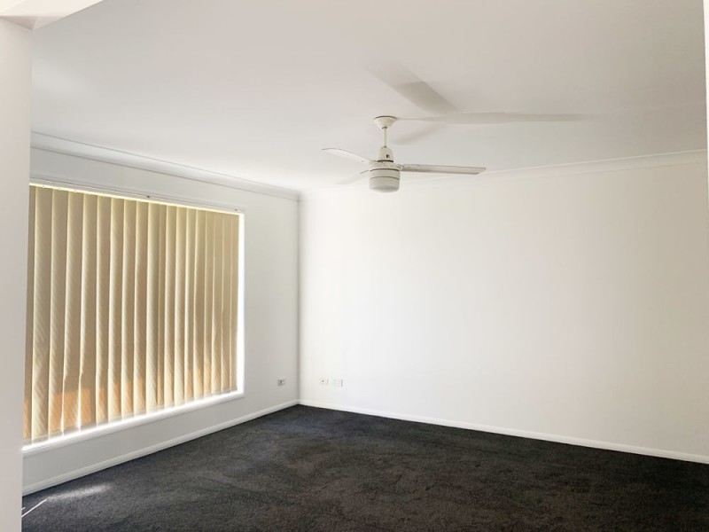 8 Baroon Place, Narangba QLD 4504