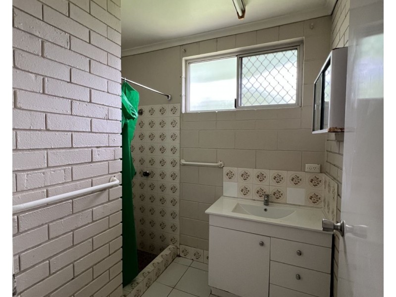 1/12 Manley Street, Caboolture QLD 4510