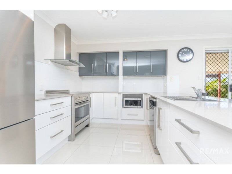 31 Palmer Place, Narangba QLD 4504
