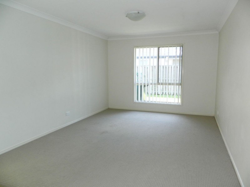 31 Desmond  Street, Narangba QLD 4504