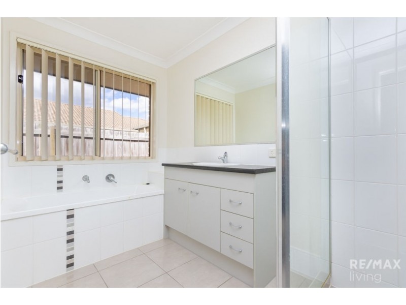 20 Lunar Court, Morayfield QLD 4506