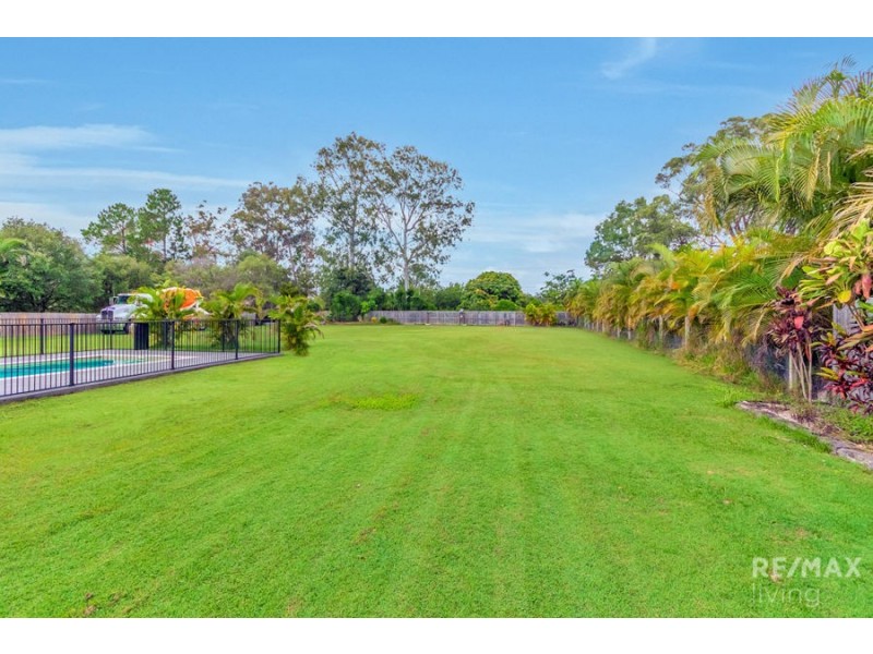 49-51 Coventry Place, Caboolture QLD 4510