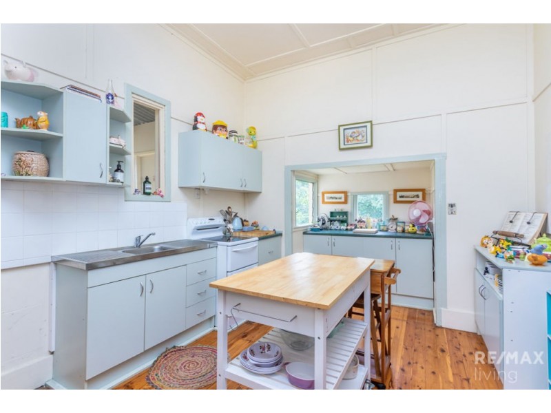 11-13 Reid Street, Petrie QLD 4502