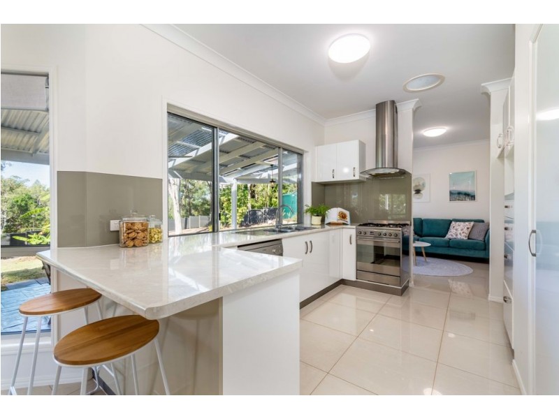 604 Oakey Flat Road, Burpengary QLD 4505