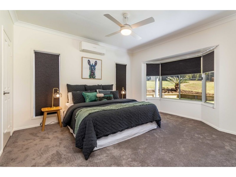 604 Oakey Flat Road, Burpengary QLD 4505