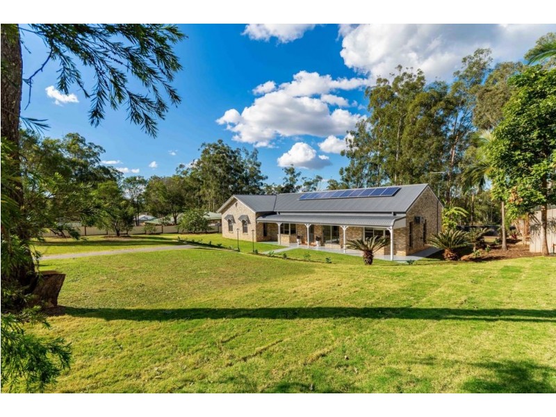 604 Oakey Flat Road, Burpengary QLD 4505