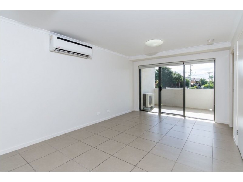 2/78 Lower King Street, Caboolture QLD 4510