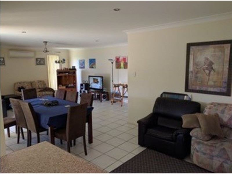 2/1 Reddy Drive, Caboolture QLD 4510