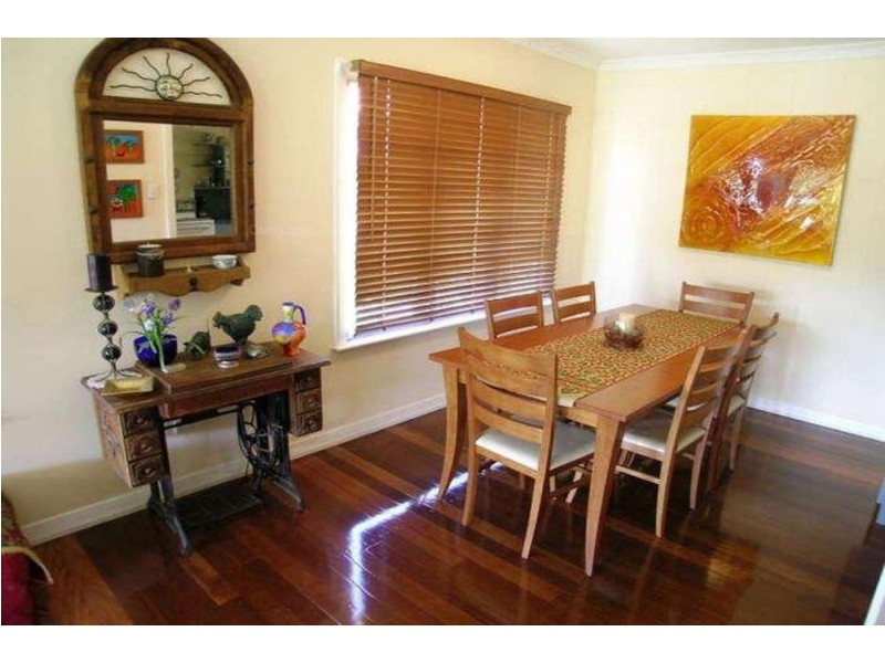 18 Vaughan St, Mount Gravatt QLD 4122