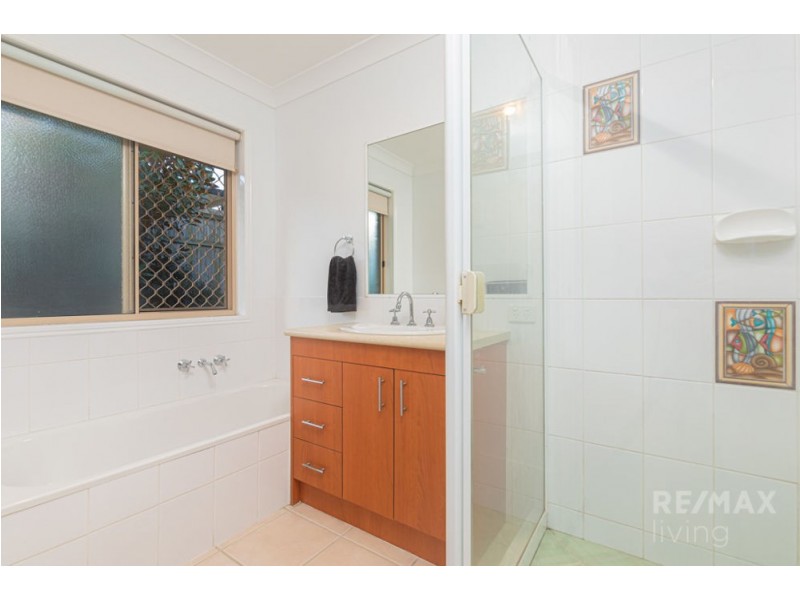 11 Crestridge Crescent, Morayfield QLD 4506