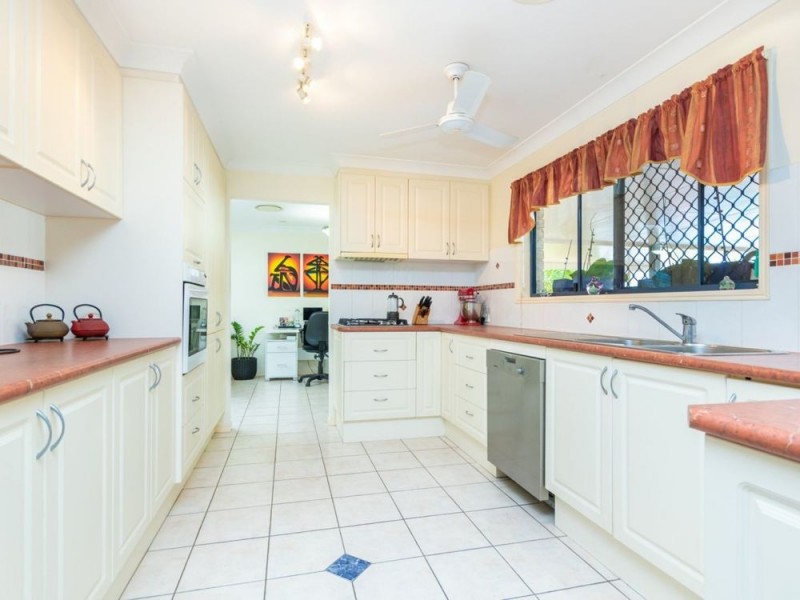 8 Zeus Drive, Burpengary QLD 4505
