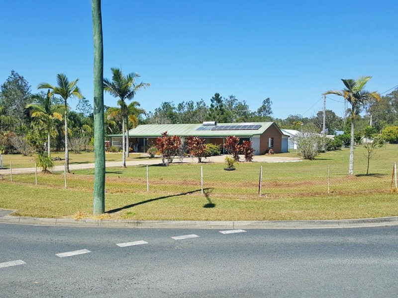 323 Petersen Road, Morayfield QLD 4506