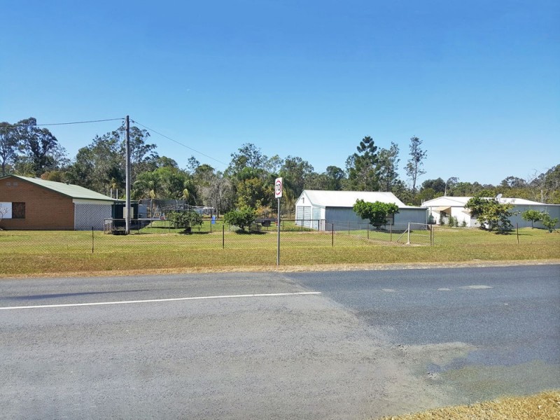 323 Petersen Road, Morayfield QLD 4506