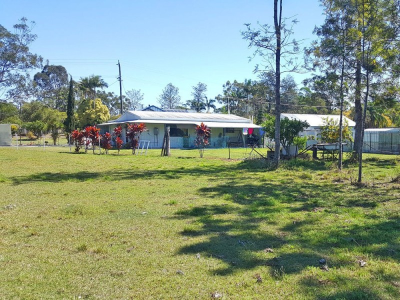 323 Petersen Road, Morayfield QLD 4506