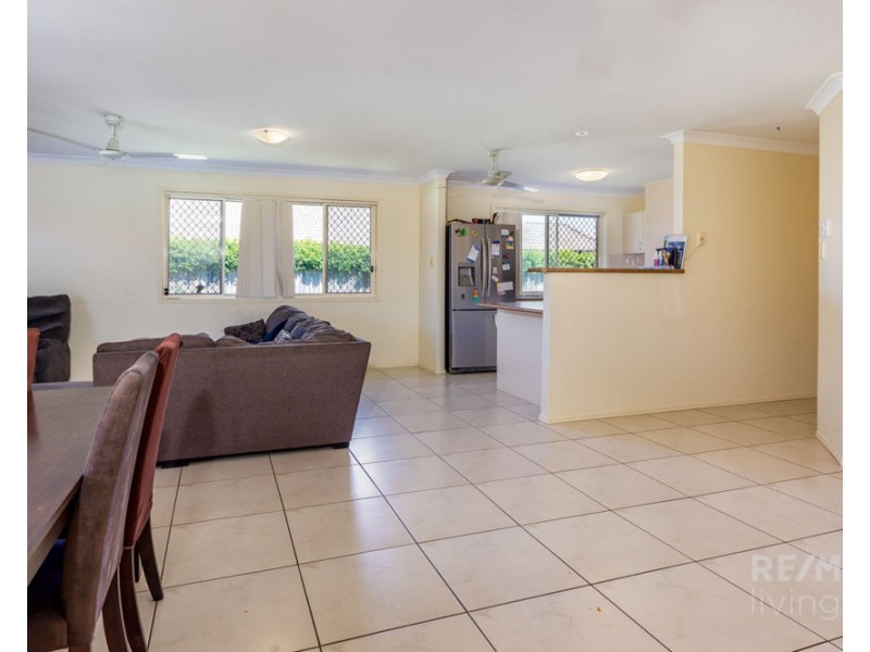 22 Dobell Street, Rothwell QLD 4022