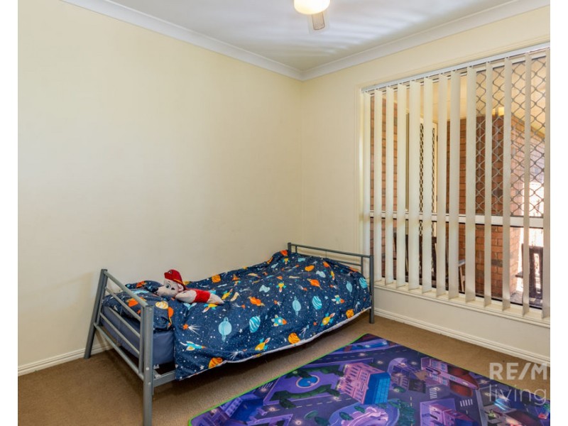 22 Dobell Street, Rothwell QLD 4022