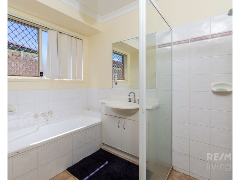 22 Dobell Street, Rothwell QLD 4022