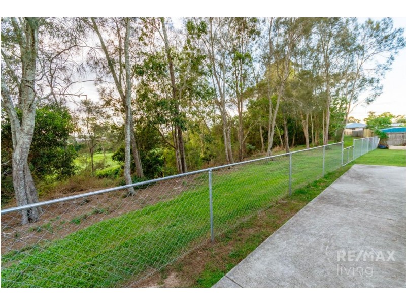 2/5 Loel Court, Morayfield QLD 4506