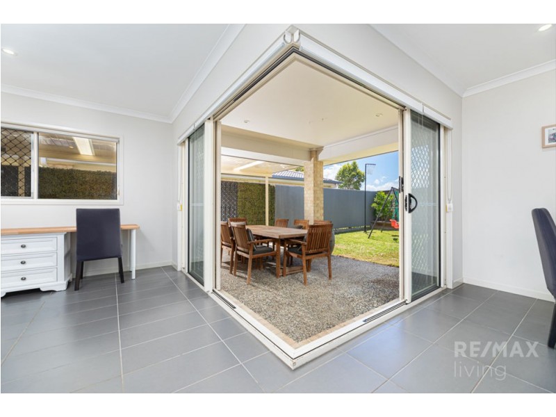 8 Dreyfus Place, Burpengary QLD 4505
