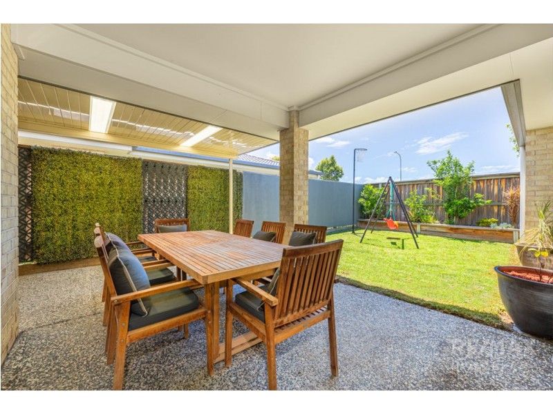 8 Dreyfus Place, Burpengary QLD 4505