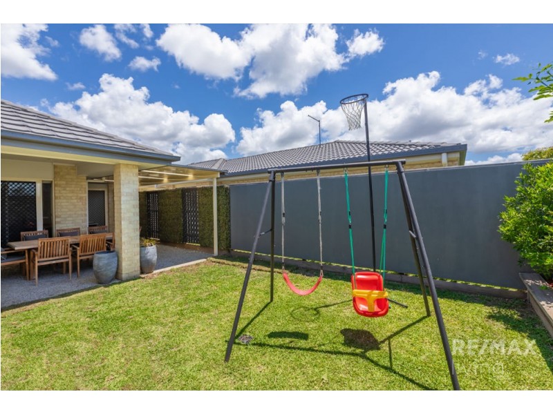 8 Dreyfus Place, Burpengary QLD 4505