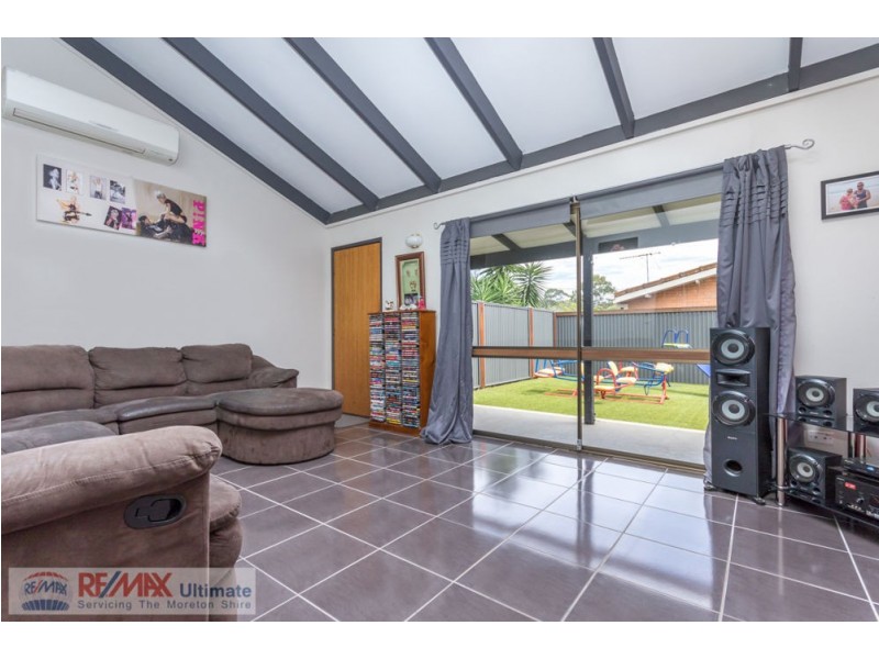 9 Elgata Street, Petrie QLD 4502