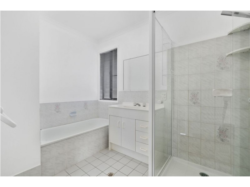 22 Sharon Court, Morayfield QLD 4506