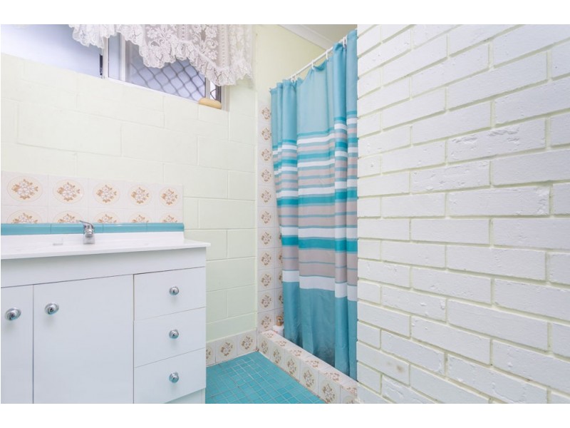 2/12 Manley St, Caboolture QLD 4510