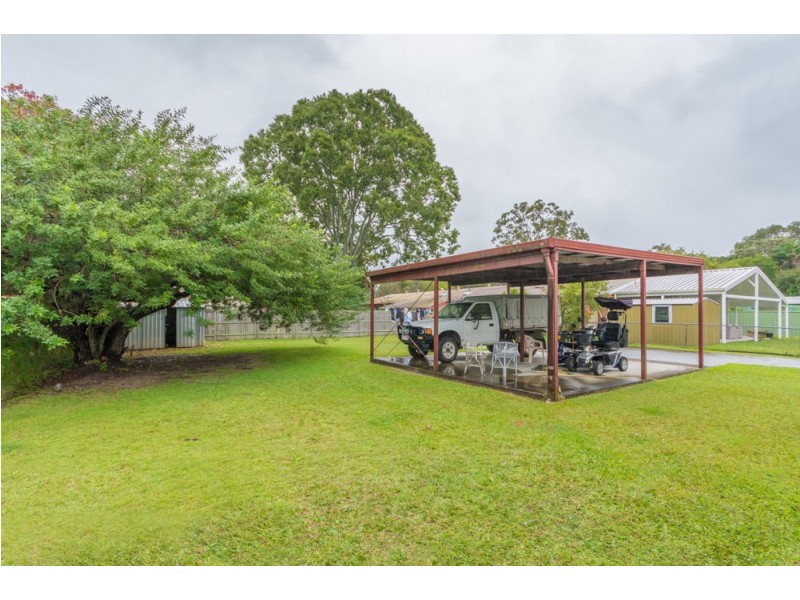 2/12 Manley St, Caboolture QLD 4510