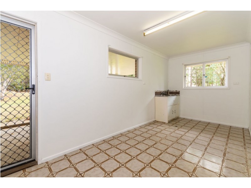 97 Anderson Rd, Morayfield QLD 4506