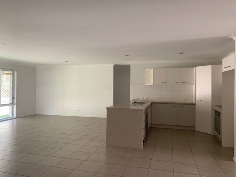 30 Bangalow Street, Morayfield QLD 4506