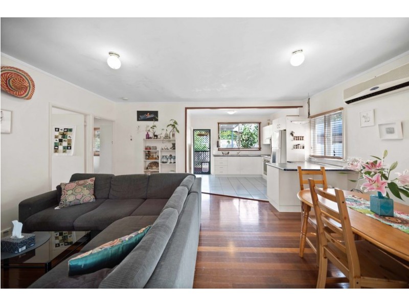 5 Higlett Street, Scarborough QLD 4020