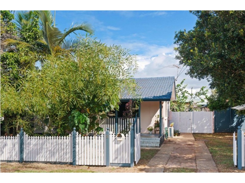 5 Higlett Street, Scarborough QLD 4020