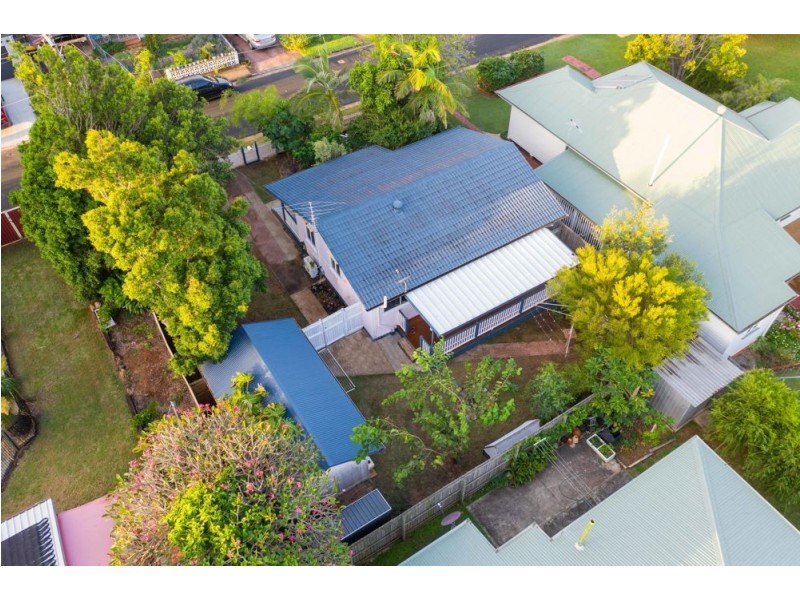 5 Higlett Street, Scarborough QLD 4020
