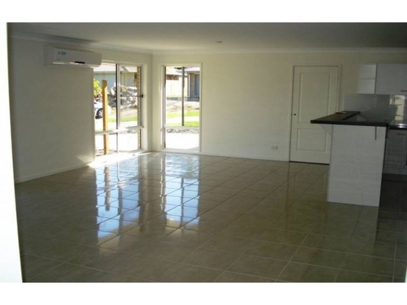 2 Kentia Court, Morayfield QLD 4506