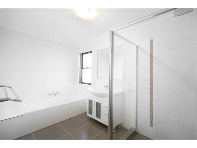 8/22 Coastal Avenue, Beerwah QLD 4519