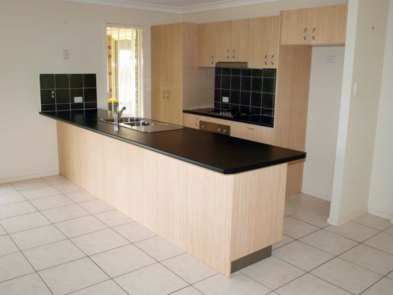 41 Clovelly Place, Sandstone Point QLD 4511