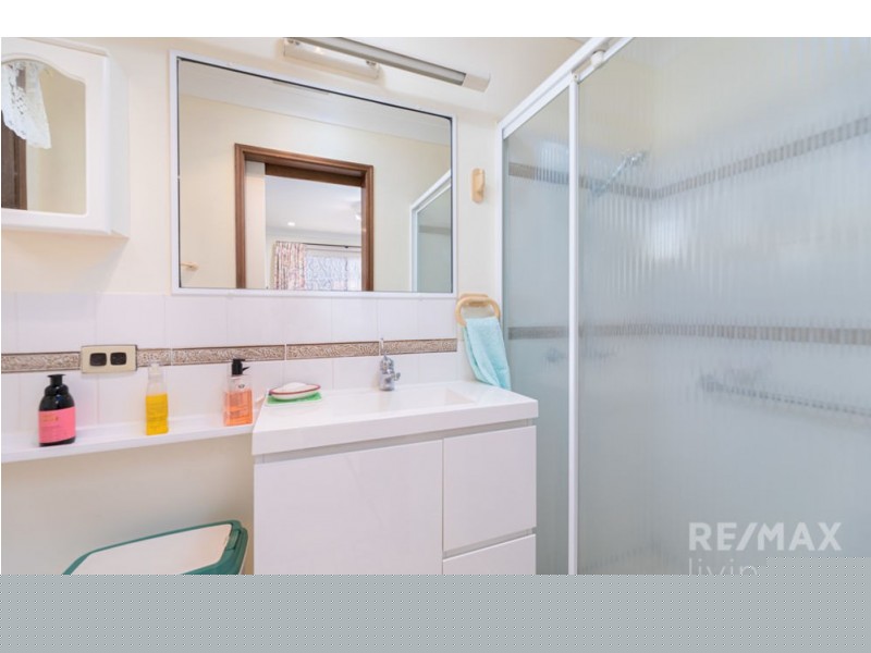 24 Norfolk Esplanade, Caboolture South QLD 4510