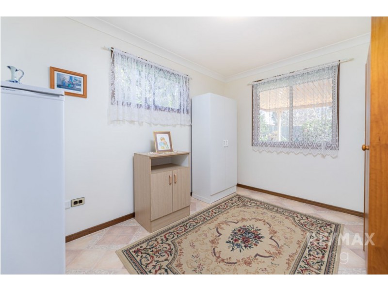 24 Norfolk Esplanade, Caboolture South QLD 4510