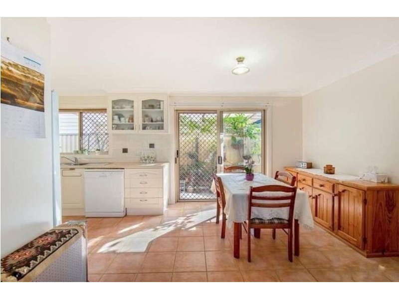 15A Frank Street, Scarborough QLD 4020