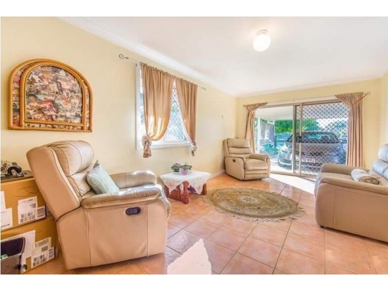 15A Frank Street, Scarborough QLD 4020