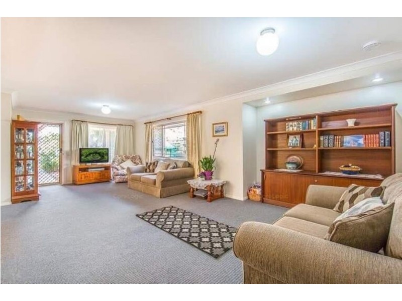 15A Frank Street, Scarborough QLD 4020