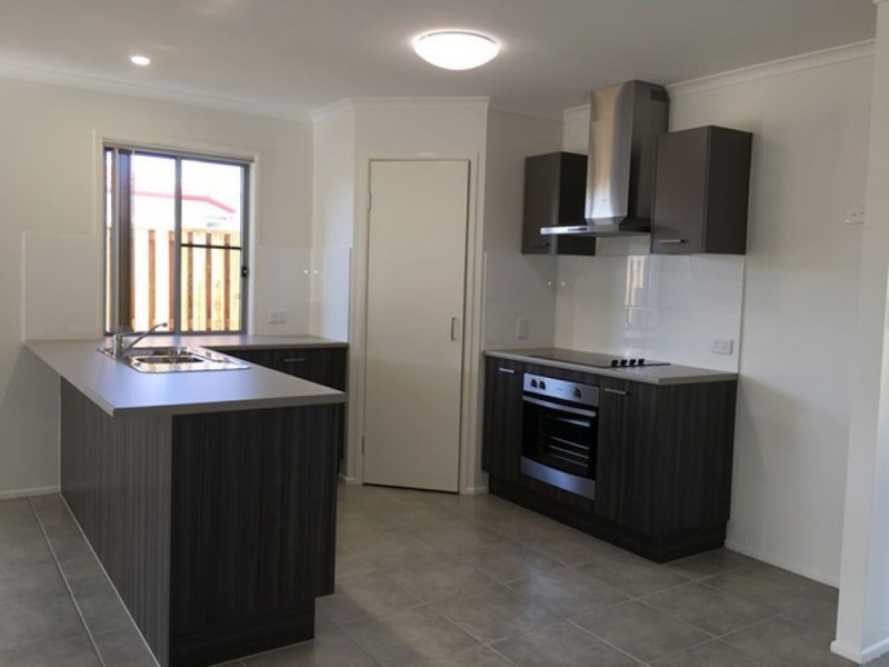13 Grainger Cct, Burpengary QLD 4505