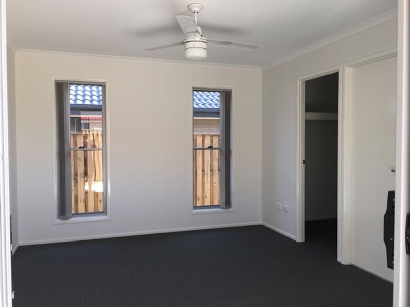 13 Grainger Cct, Burpengary QLD 4505