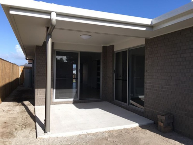 13 Grainger Cct, Burpengary QLD 4505