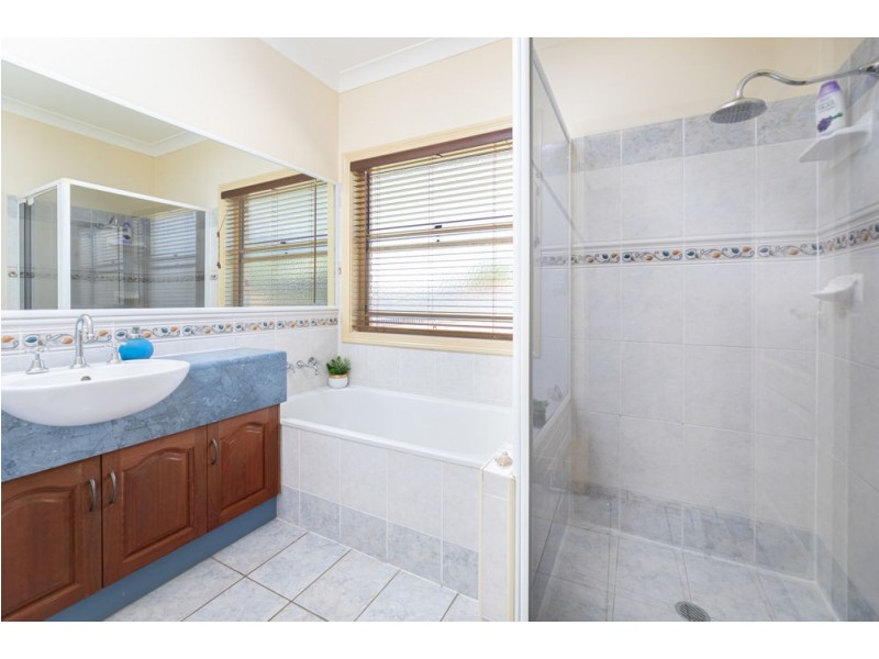 1 Merlot Court, Morayfield QLD 4506