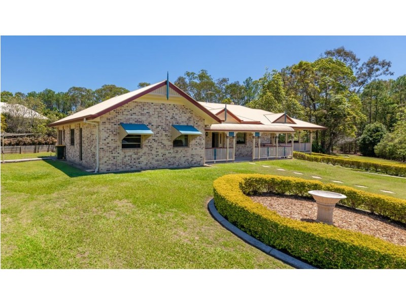 1 Merlot Court, Morayfield QLD 4506