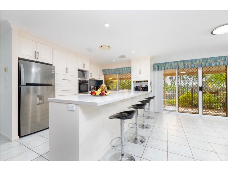 5 Ritchie Court, Petrie QLD 4502