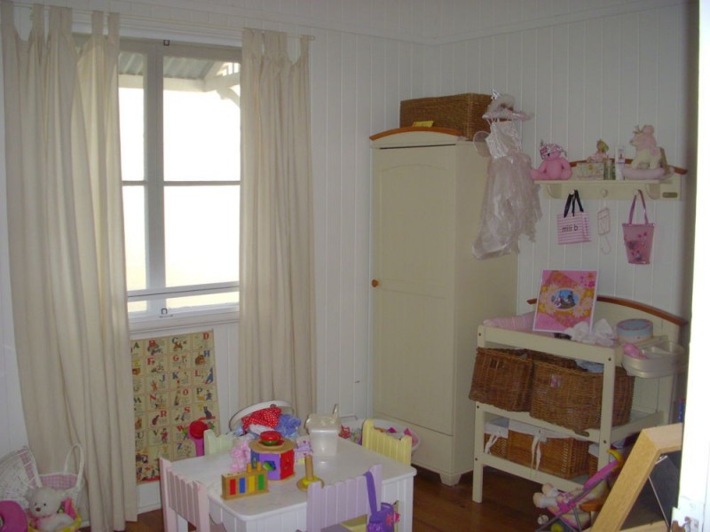 11 Adams Street, Scarborough QLD 4020