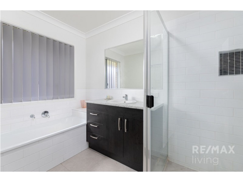 24 Riverlilly Crescent, Caboolture QLD 4510